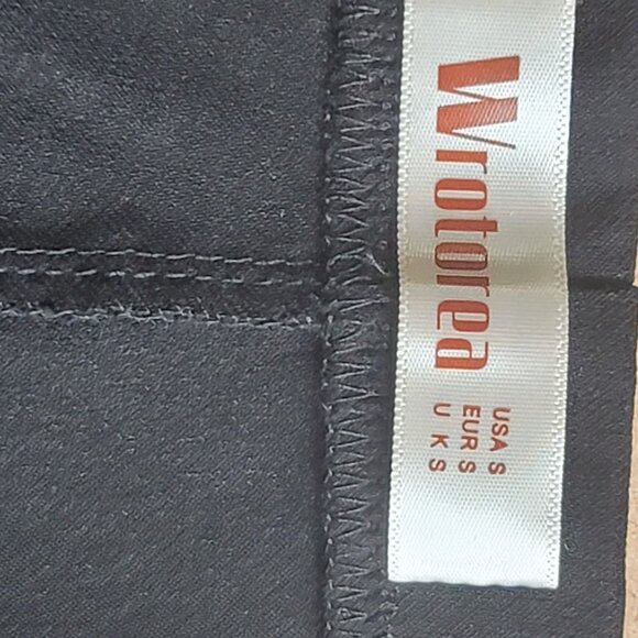 Wrotorea MINI SKIRT BLACK - Picture 6 of 6